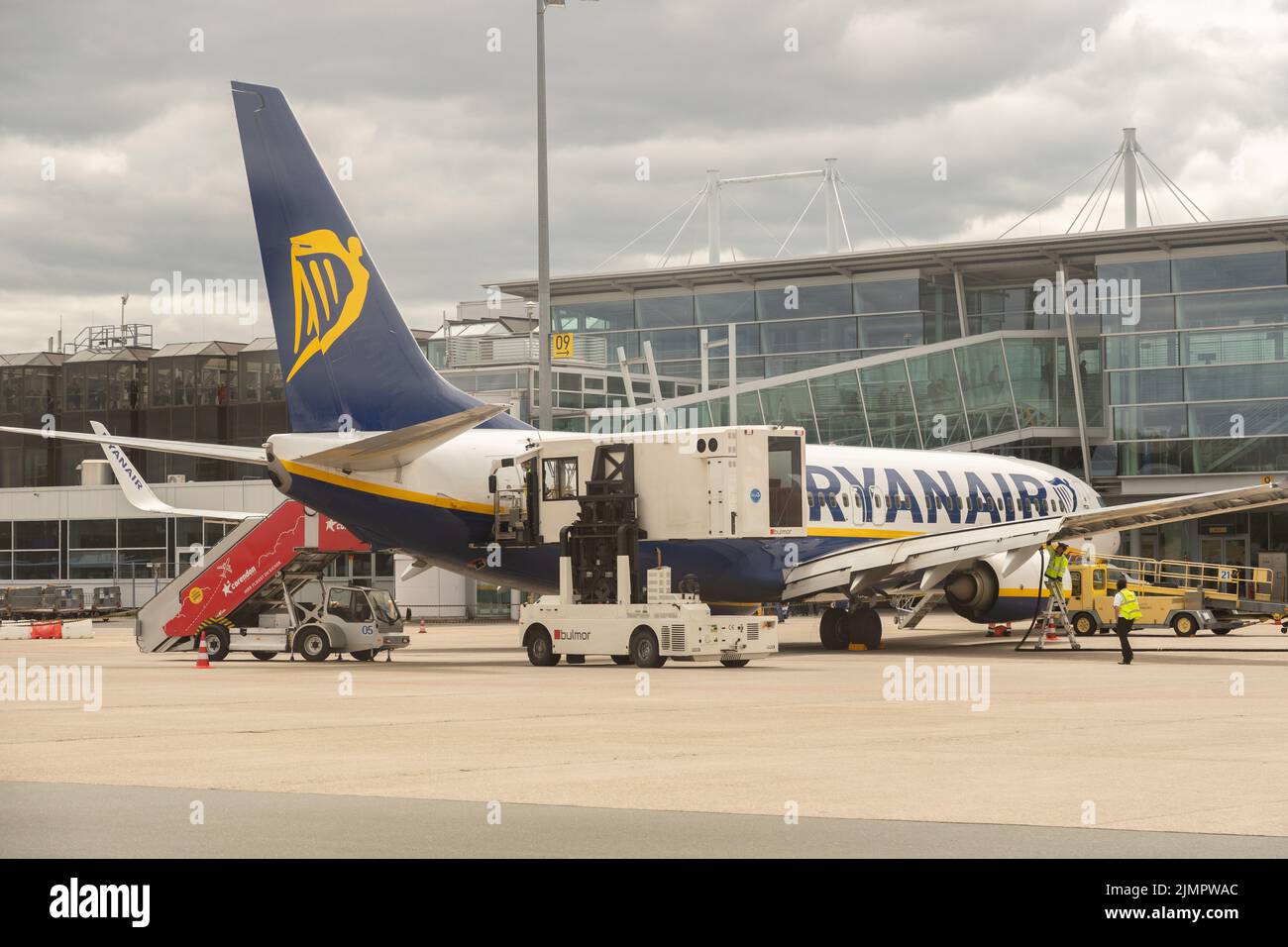 Nuremberg airport hi-res stock photography and images - Alamy