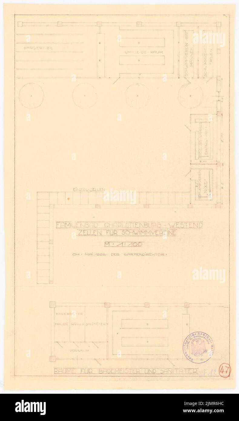 Barth Erwin (1880-1933), bathing establishment in Berlin-Charlottenburg (05.1926): Winding rooms for swimming clubs in the floor plan, rooms for beach master and paramedic in the floor plan 1: 100, stamp. Light break on paper, 44.3 x 26.9 cm (including scan edges) Barth Erwin  (1880-1933): Badeanstalt, Berlin-Charlottenburg Stock Photo