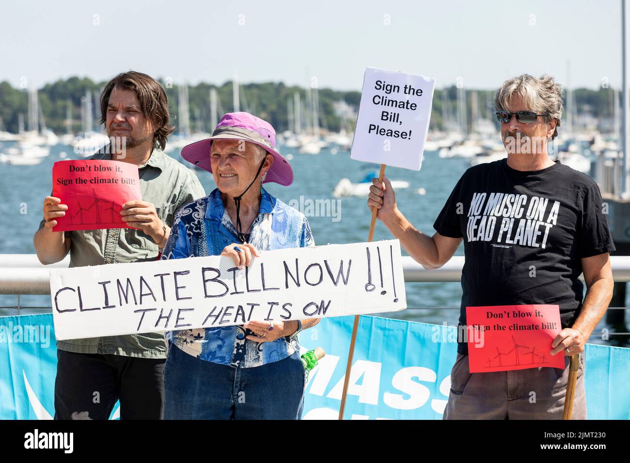 August 4, 2022. Salem, Massachusetts Environmental activists from MassPowerForward, Salem Alliance for the Environment (SAFE), UU Mass Action, 350 Mas Stock Photo