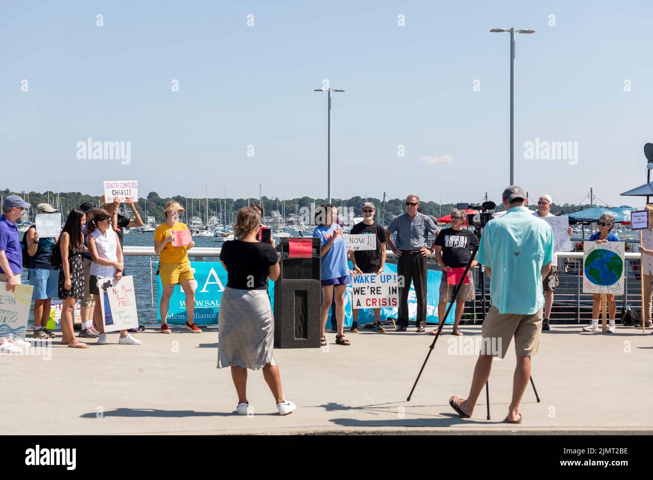 August 4, 2022. Salem, Massachusetts Environmental activists from MassPowerForward, Salem Alliance for the Environment (SAFE), UU Mass Action, 350 Mas Stock Photo