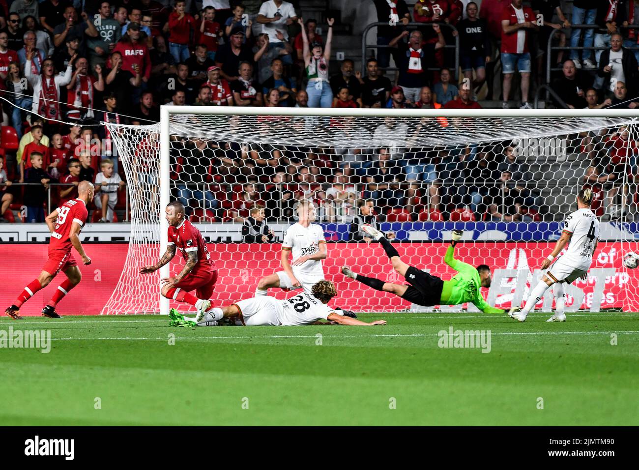 Royal antwerp oh leuven hires stock photography and images Alamy