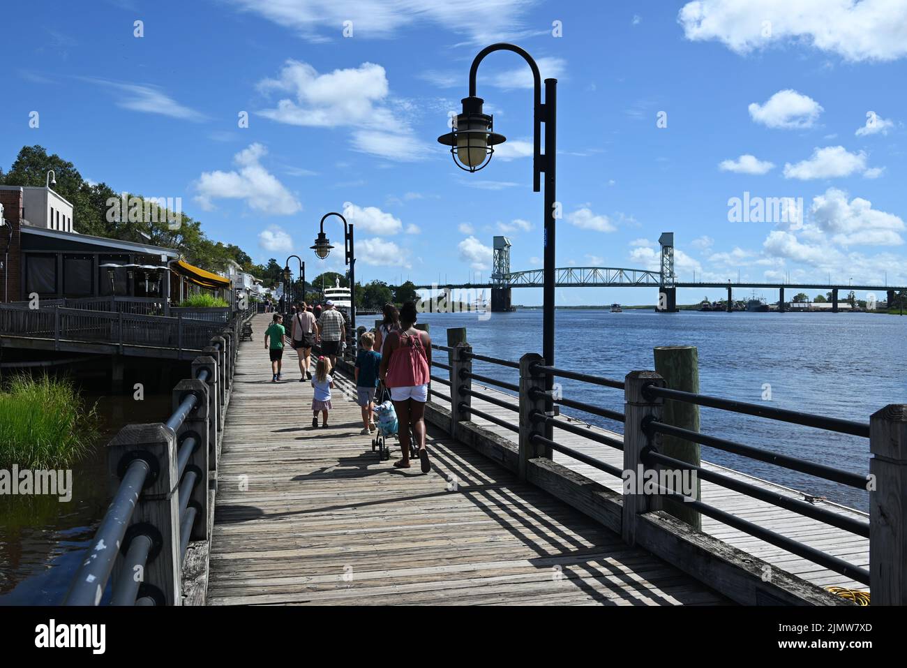 The River Walk on the Cape Fear River in the historic downtown area of Wilmington, North Carolina. Stock Photo