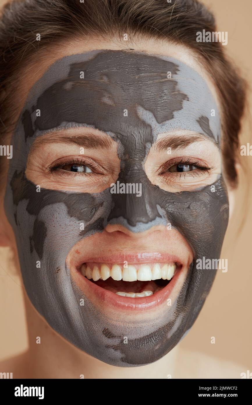 White mud facial mask hi-res stock photography and images - Alamy