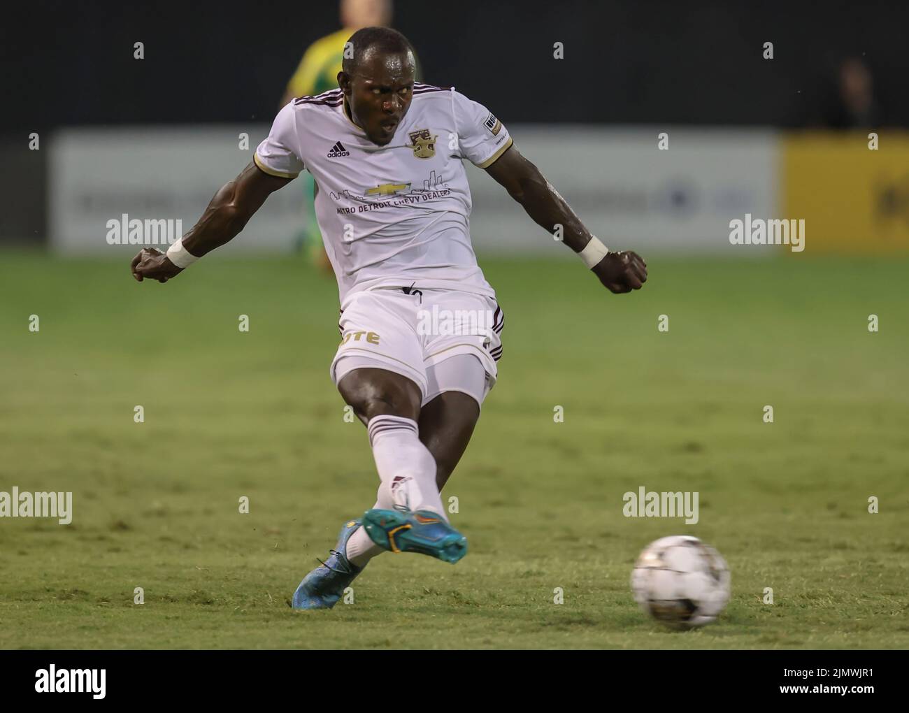 St. Petersburg, FL: Detroit City forward Francis Atuahene (9) dribbles the ball up the pitch during a USL soccer game against the Tampa Bay Rowdies, S Stock Photo