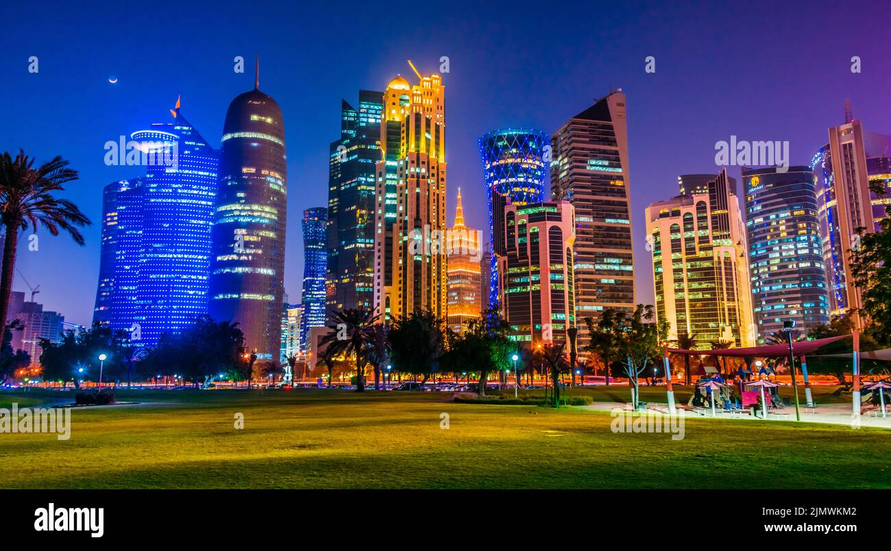 Sunset architecture building doha hi-res stock photography and images ...
