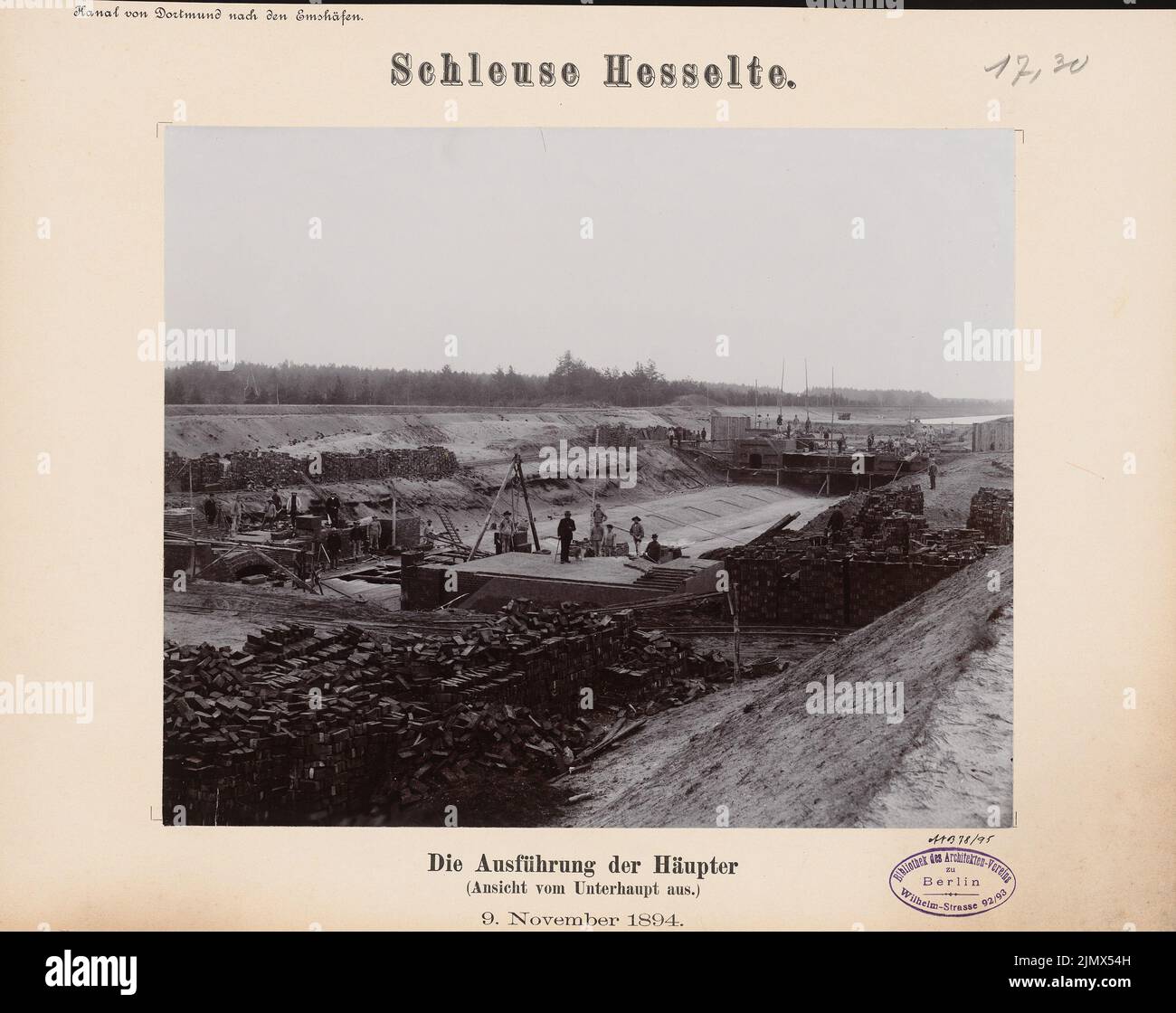 Unknown architect, Dortmund-Ems-Canal (without date): View. Photo on cardboard, 29.2 x 36.9 cm (including scan edges) N.N. : Dortmund-Ems-Kanal. Schleuse, Hesselte Stock Photo