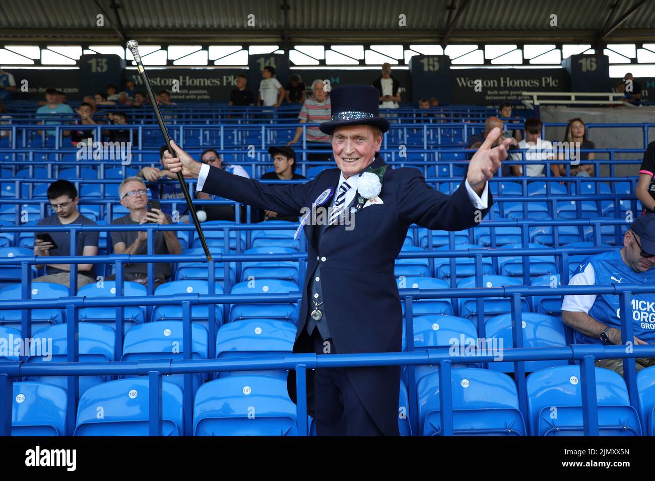 Peterborough, UK. 06th Aug, 2022. Mr Posh shows off the new safe