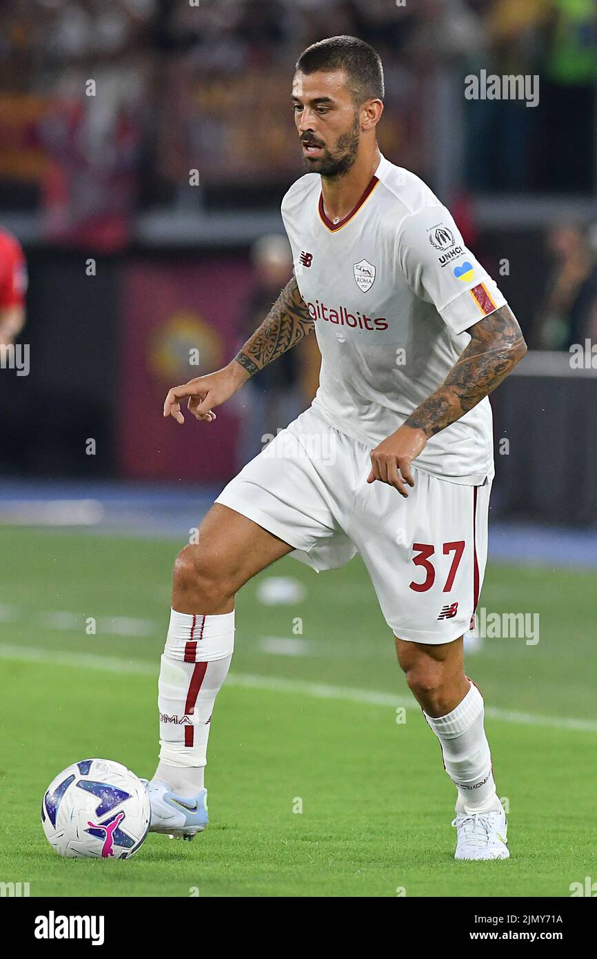 Rome, Italy , 07th August , 2022 Pictured left to right, Leonardo Spinazzola of AS Roma     during football friendly match Roma v Shakhtar Donetsk Credit: Massimo Insabato/Alamy Live News Stock Photo