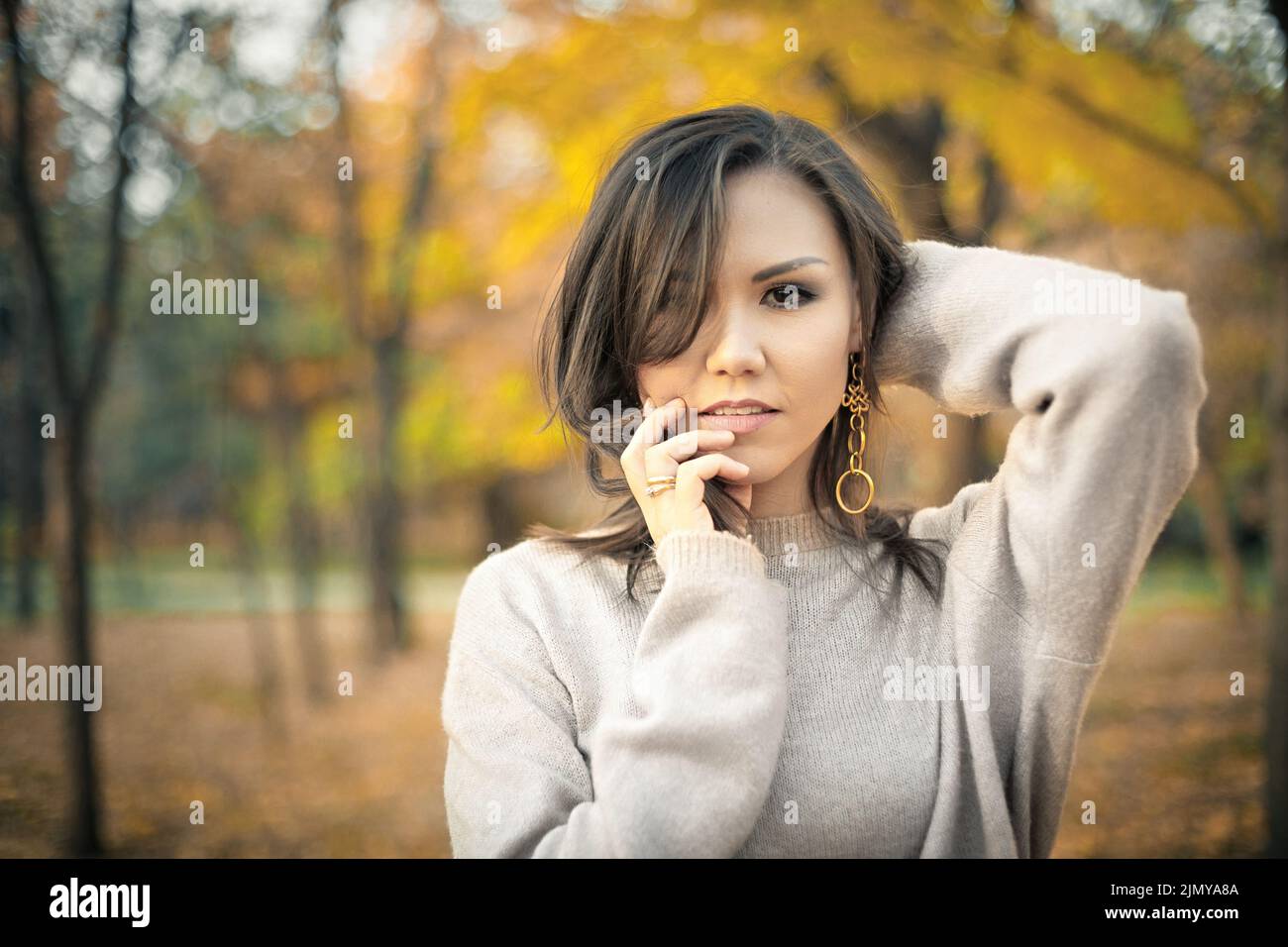 Attractive young mixed race woman hi-res stock photography and images ...