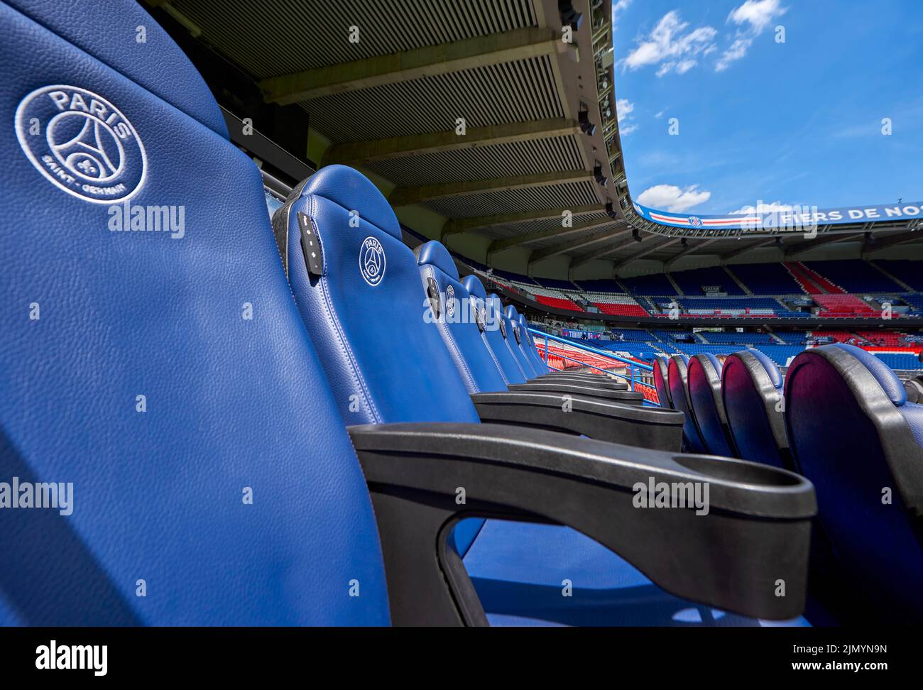 Arena chairs hi-res stock photography and images - Alamy