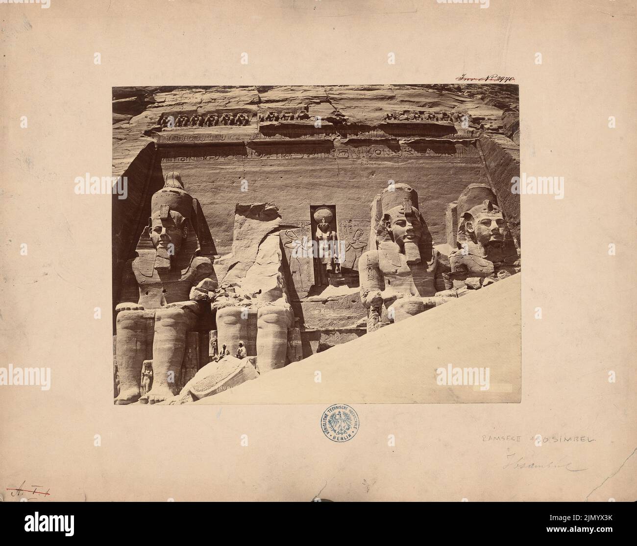 Béchard Henry, rock temple of the Rams II in Abu Simbel. Statues Ramses II (without dat.): Front view of the four seated ram see statues and the emerging sun god Re. Photo on cardboard, 33.1 x 42 cm (including scan edges) Stock Photo