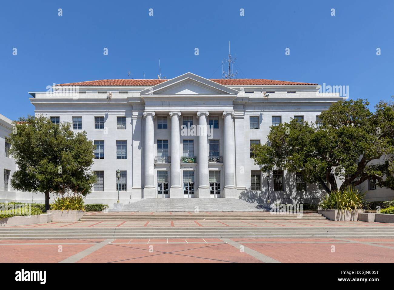 Oakland, USA - May 18, 2022: historic university building in Oakland, USA. Stock Photo