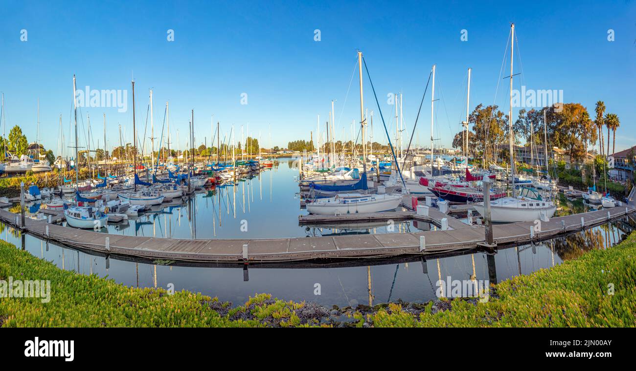Oakland, USA - May 19, 2022: yachts and private boats anchor at the port of Oakland. Stock Photo