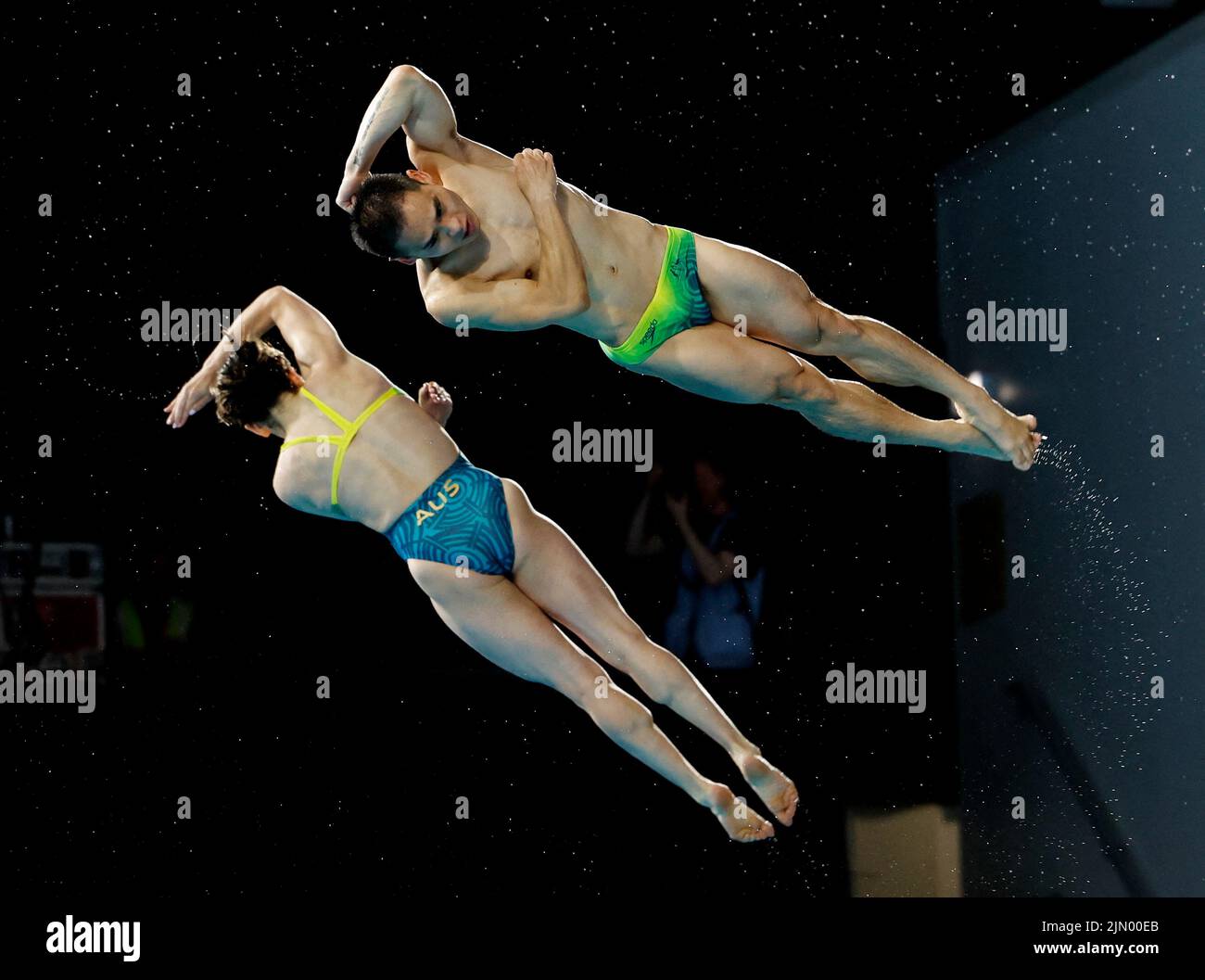 Commonwealth Games - Diving - Mixed Synchronised 3m Springboard - Final - Sandwell Aquatics Centre, Birmingham, Britain - August 8, 2022 Australia's Maddison Keeney and Shixin Li in action REUTERS/Stefan Wermuth Stock Photo