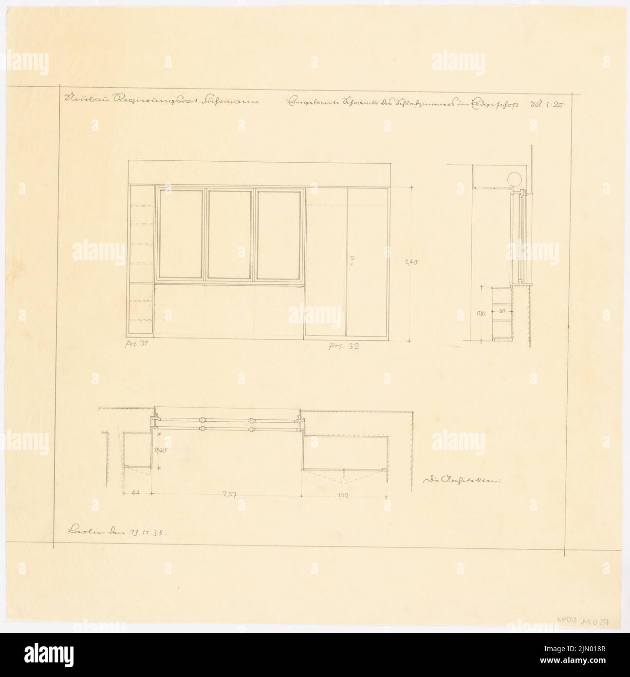 Böhmer Franz (1907-1943), Dutch Government Councilor Fuhrmann in Berlin-Zehlendorf (November 13, 1935): Including cupboards of the bedrooms on the ground floor: floor plan, view, cut 1:20. Pencil on transparent, 49.4 x 49.2 cm (including scan edges) Stock Photo