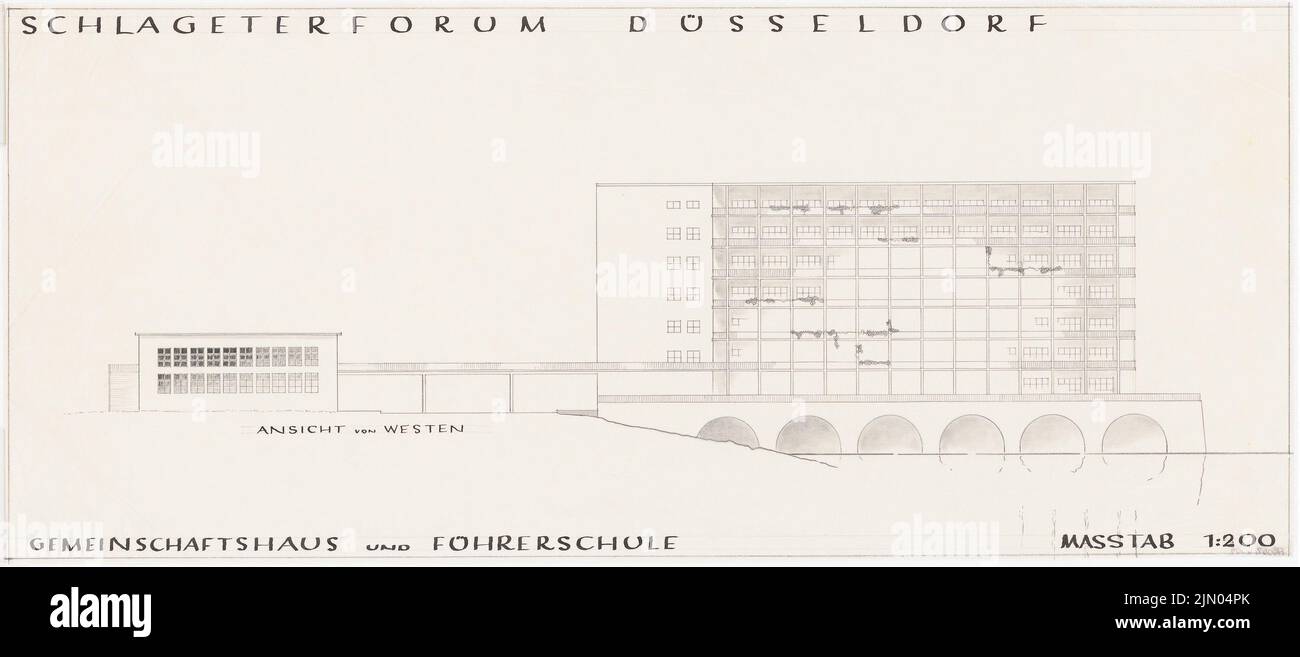 Böhmer Franz (1907-1943), Schlagterforum in Düsseldorf (without date): Main longitudinal section 1: 1000. Pencil, coal on transparent, 34.6 x 79.3 cm (including scan edges) Böhmer Franz  (1907-1943): Schlageter-Forum, Düsseldorf Stock Photo