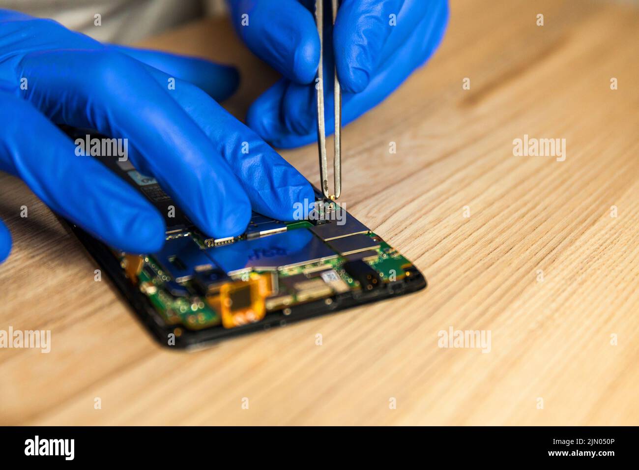 Mobile repairing in lab hi-res stock photography and images - Alamy
