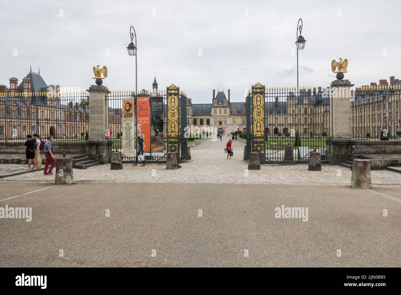 Entrance to the Courtyard of Honour at Château de Fontainebleau, Palace, royal, buildings, Fontainebleau, France. Stock Photo