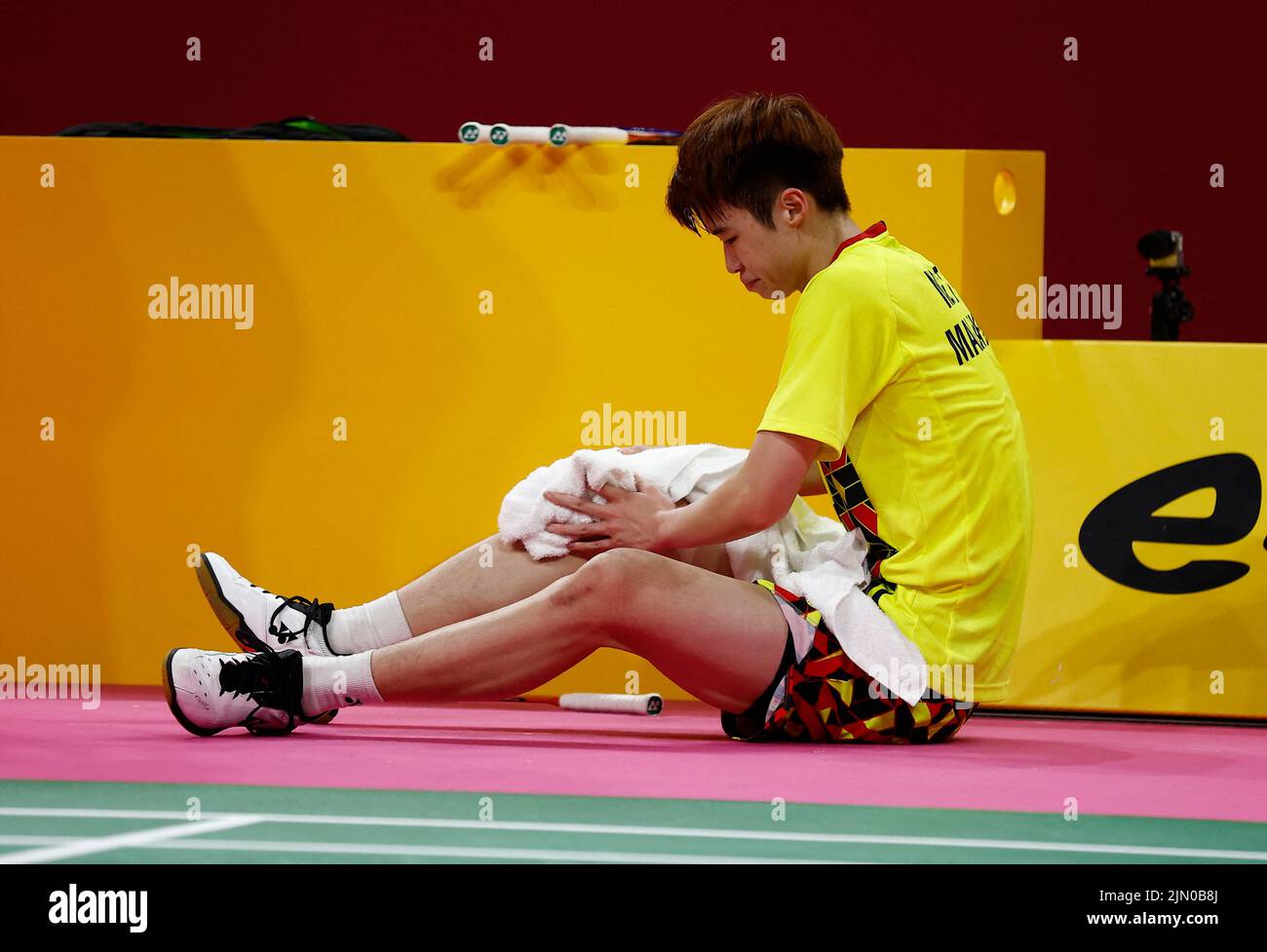 Commonwealth Games - Badminton - Men's Singles - Gold Medal Match - The NEC Hall 5, Birmingham, Britain - August 8, 2022 Malaysia's Tze Yong Ng reacts during the final REUTERS/Jason Cairnduff Stock Photo