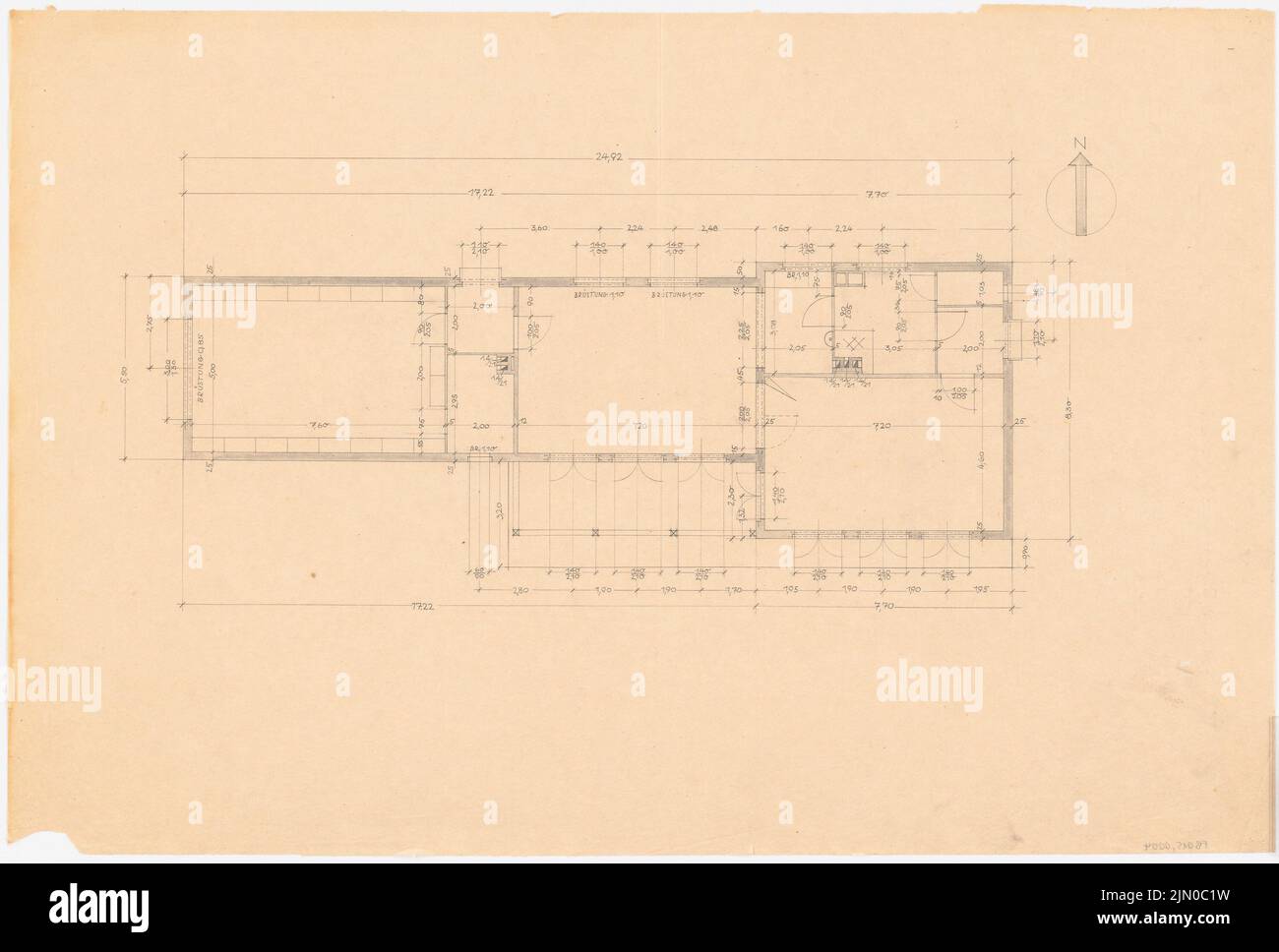 Böhmer Franz (1907-1943), standard lacquer works in Berlin-Plötzensee (1934-1934): Design floor plan. Pencil on transparent, 51.5 x 76.2 cm (including scan edges) Böhmer & Petrich : Belegschaftsgebäude der Standard-Lack-Werke, Berlin-Plötzensee Stock Photo