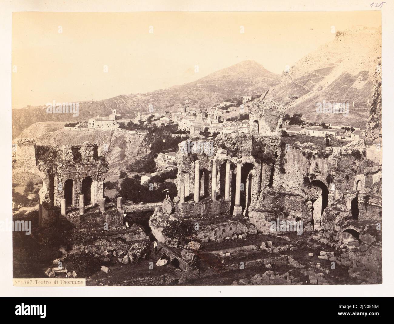 Unknown photographer, Roman theater in Taormina (without dat.): View of the stage house. Photo on cardboard, 19.5 x 25.8 cm (including scan edges) unbek. Fotograf : Römisches Theater, Taormina Stock Photo
