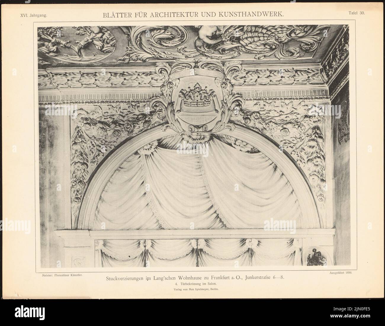 N.N., stucco decoration in the long house, Frankfurt/Oder. (From: leaves for architecture and handicrafts, 16th year, 1903, Plate 30.) (1903-1903): View door opening in the salon. Light pressure on paper, 26.7 x 34.3 cm (including scan edges) N.N. : Stuckverzierung im Langschen Wohnhaus, Frankfurt/Oder. (Aus: Blätter für Architektur und Kunsthandwerk, 16. Jg., 1903, Tafel 30) Stock Photo