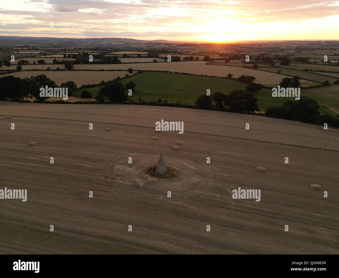 Compton Pike a elongated pyramid. 16th century signalling beacon ...