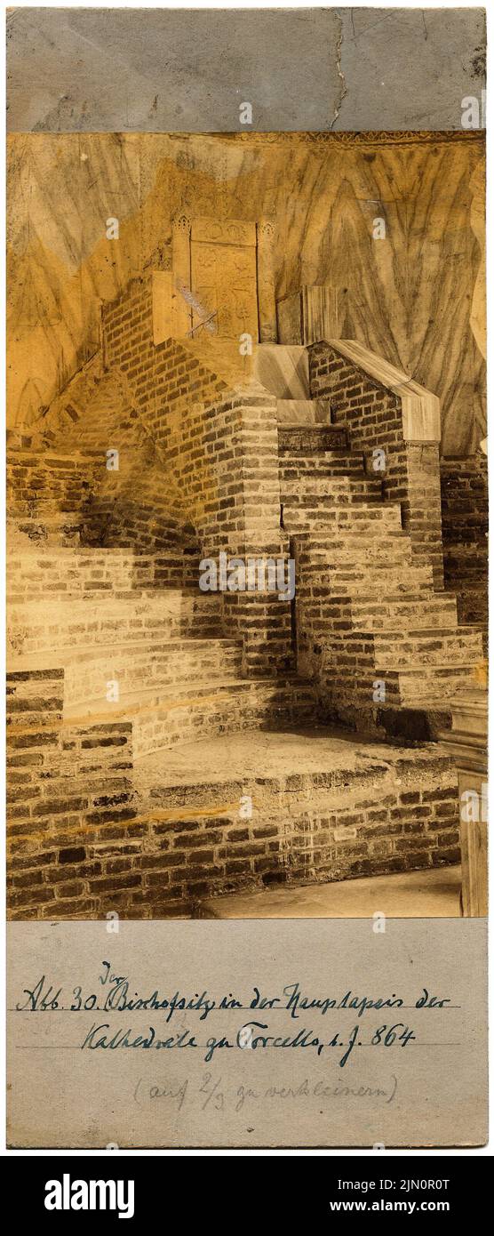 Unknown photographer, Dom S. Maria Assunta in Torcello. Bishopric (without dat.): View of the bishopric from 864 in the main taps from below. Photo on paper, 28.8 x 12.3 cm (including scan edges) unbek. Fotograf : Dom S. Maria Assunta in Torcello. Bischofssitz (ohne Dat.) Stock Photo