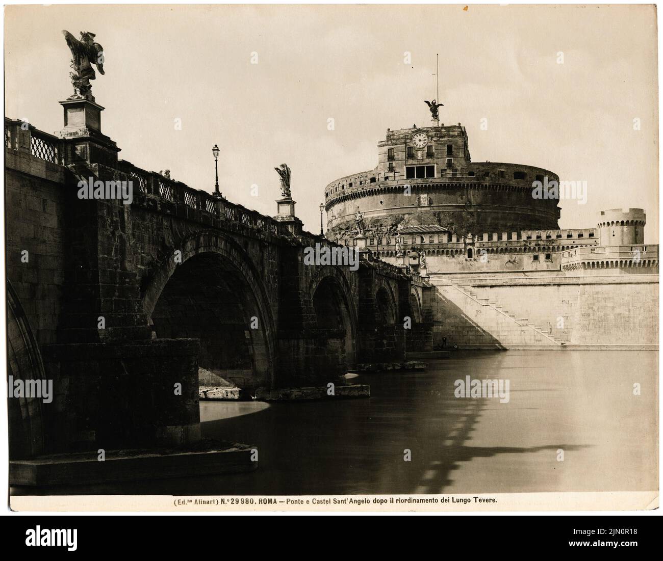 Bernini (1598-1680), Engelsburg (Castel S. Angelo) and Engelsbrücke in Rome (without Dat.): The Ponte S. Angelo with angel figures from the right side over the Tiber. Photo, 20.4 x 26.2 cm (including scan edges) Bernini  (1598-1680): Engelsburg (Castel S. Angelo) und Engelsbrücke in Rom (ohne Dat.) Stock Photo