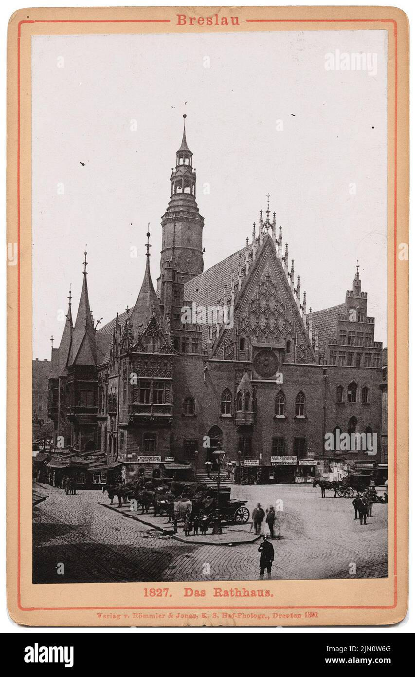 Unknown photographer, town hall in Wroclaw (without dat.): View. Photo, 16.9 x 11.1 cm (including scan edges) unbek. Fotograf : Rathaus in Breslau (ohne Dat.) Stock Photo