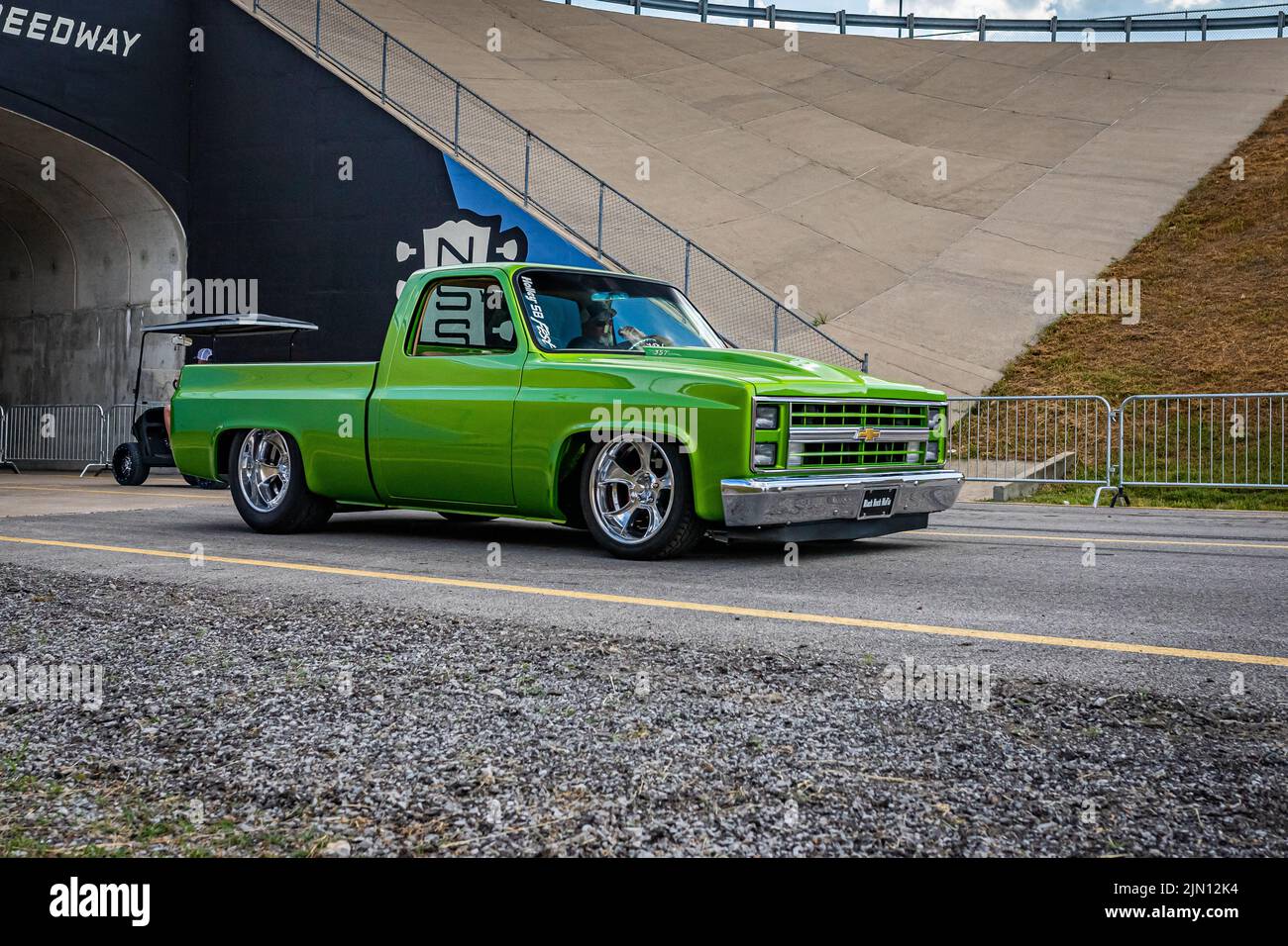 1984 chevy truck hi-res stock photography and images - Alamy, image size:1300x956