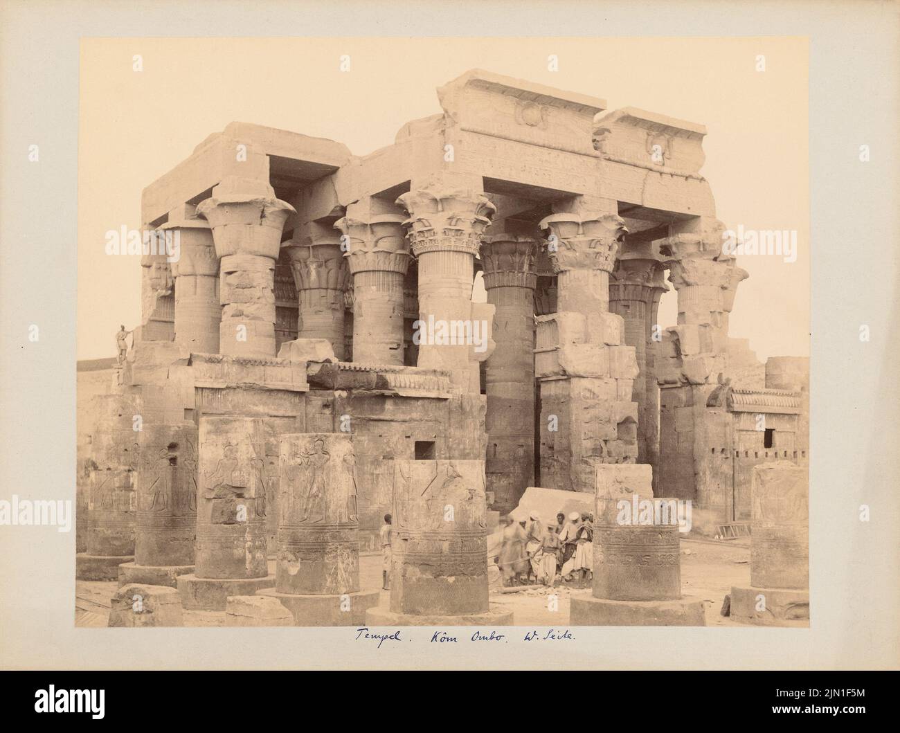 Unknown photographer, Temple of Kom Ombo (without Dat.): West side. Photo on cardboard, 23.8 x 31.9 cm (including scan edges) unbek. Fotograf : Tempel von Kom Ombo Stock Photo