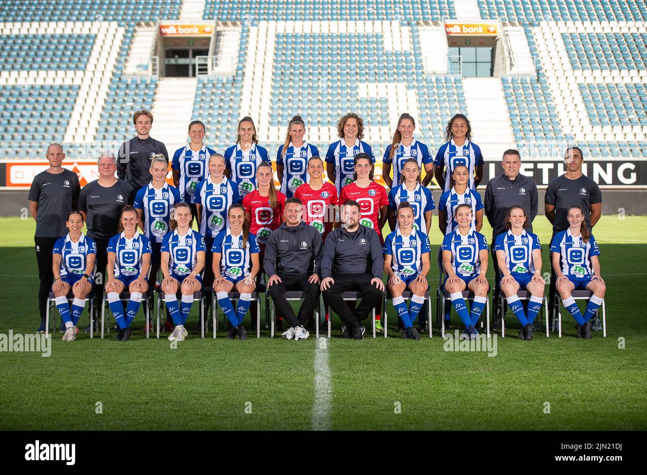 Players and staff pose for a team picture at the 2022-2023 photoshoot of KAA Gent Ladies team, Monday 08 August 2022 in Gent. BELGA PHOTO JAMES ARTHUR GEKIERE Stock Photo
