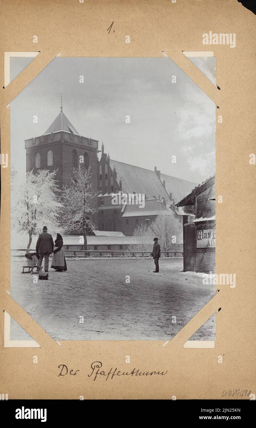 Steinbrecht Conrad (1849-1923), Marienburg, Restoration under Steinbrecht 1882-1918, letters and photos to R. Persius: View Pfaffenturm. Photo on cardboard, 23.3 x 14.9 cm (including scan edges) Stock Photo