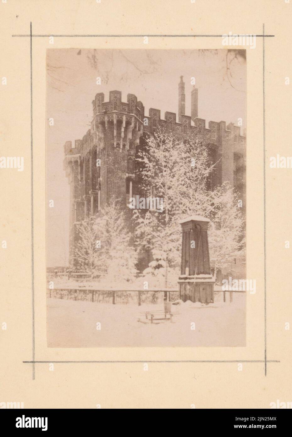 Steinbrecht Conrad (1849-1923), Marienburg, Restoration under Steinbrecht 1882-1918, letters and photos to R. Persius: View of Grand Master Palace. Photo on cardboard, 11.3 x 8.1 cm (including scan edges) Stock Photo