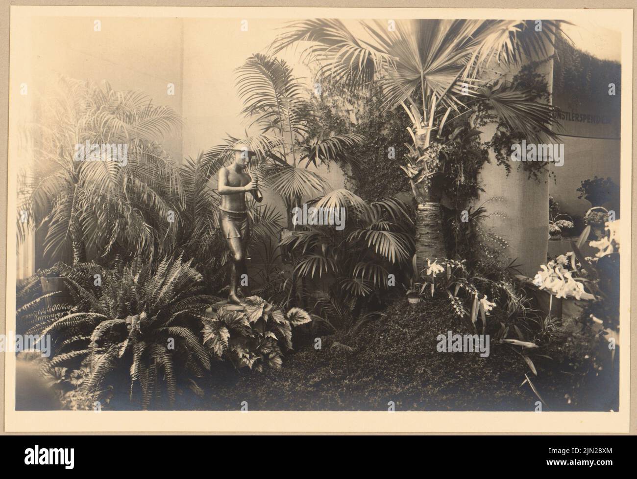 Allinger Gustav (18911974), photo album Exhibition garden Jubilee