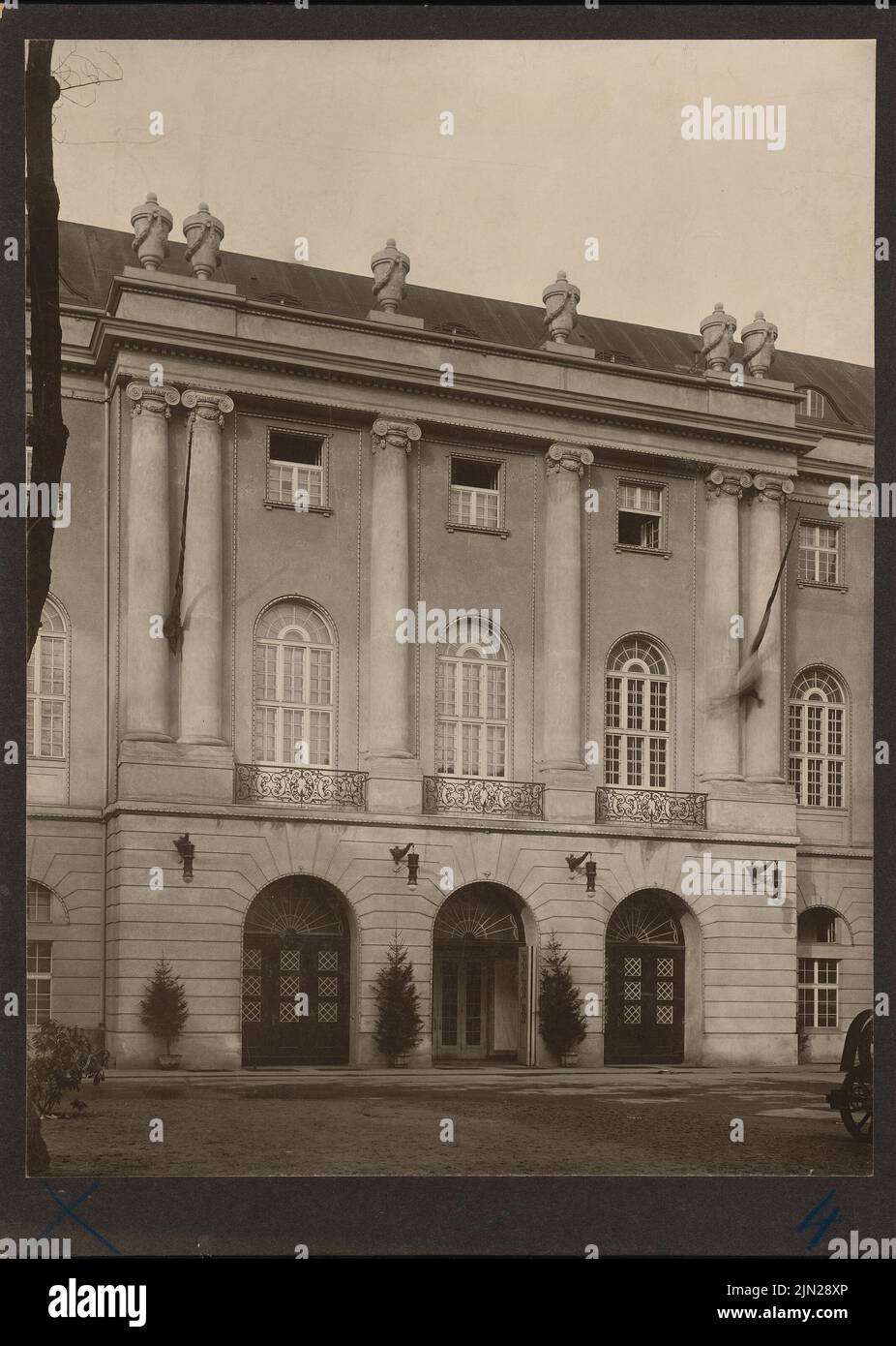Dernburg Hermann (1868-1935), Sportpalast, Berlin: View of the entrance. Photo on cardboard, 40.9 x 29.1 cm (including scan edges) Stock Photo