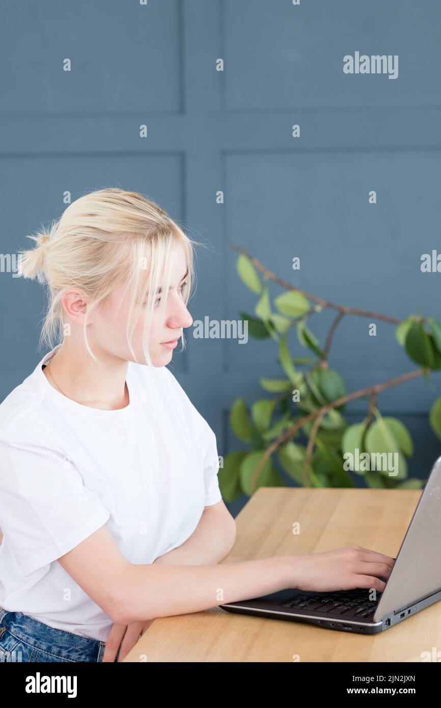 Remote self employed hi-res stock photography and images - Alamy
