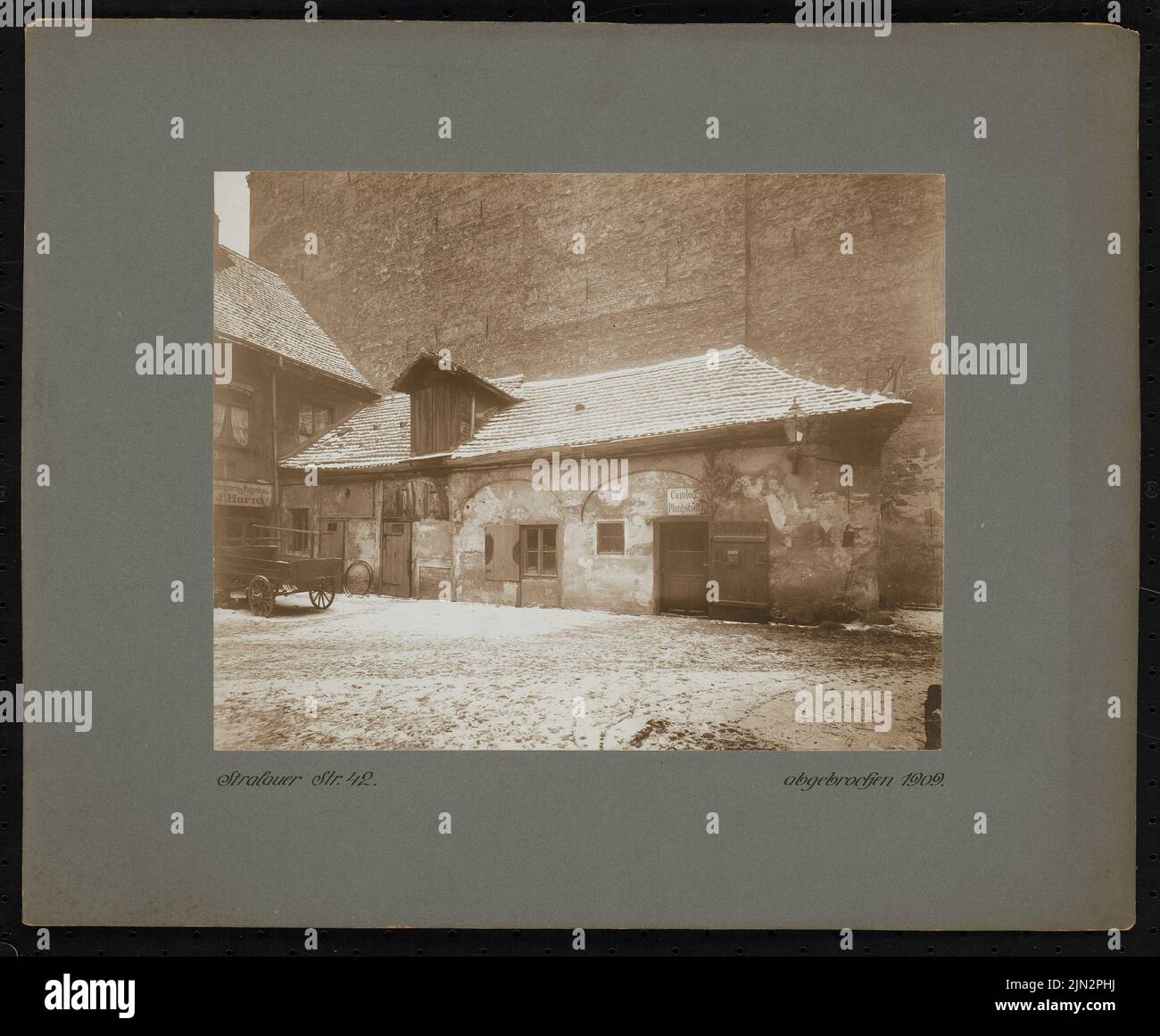 15923 hi-res stock photography and images - Alamy