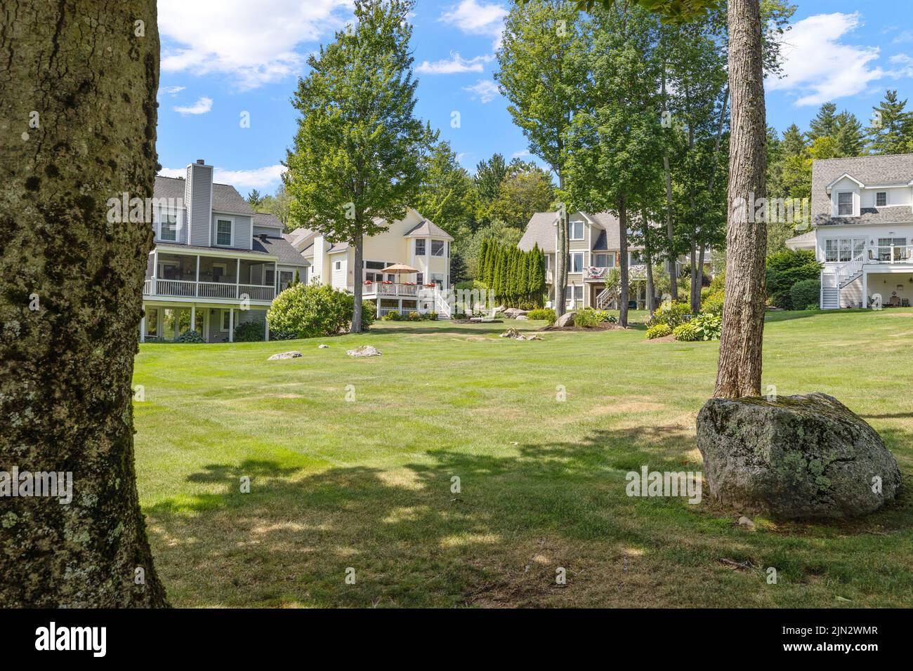 The houses with a garden in South Down Shores, Laconia, New Hampshire