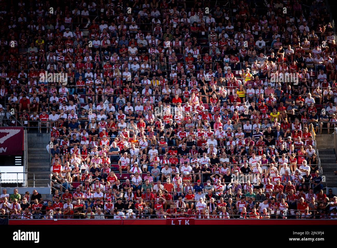 Fans des FC 1. FC Köln - FC Schalke 04 07.08.2022, Fussball; Saison 2022/23  Foto: Moritz Müller  Copyright (nur für journalistische Zwecke) by :  Mor Stock Photo