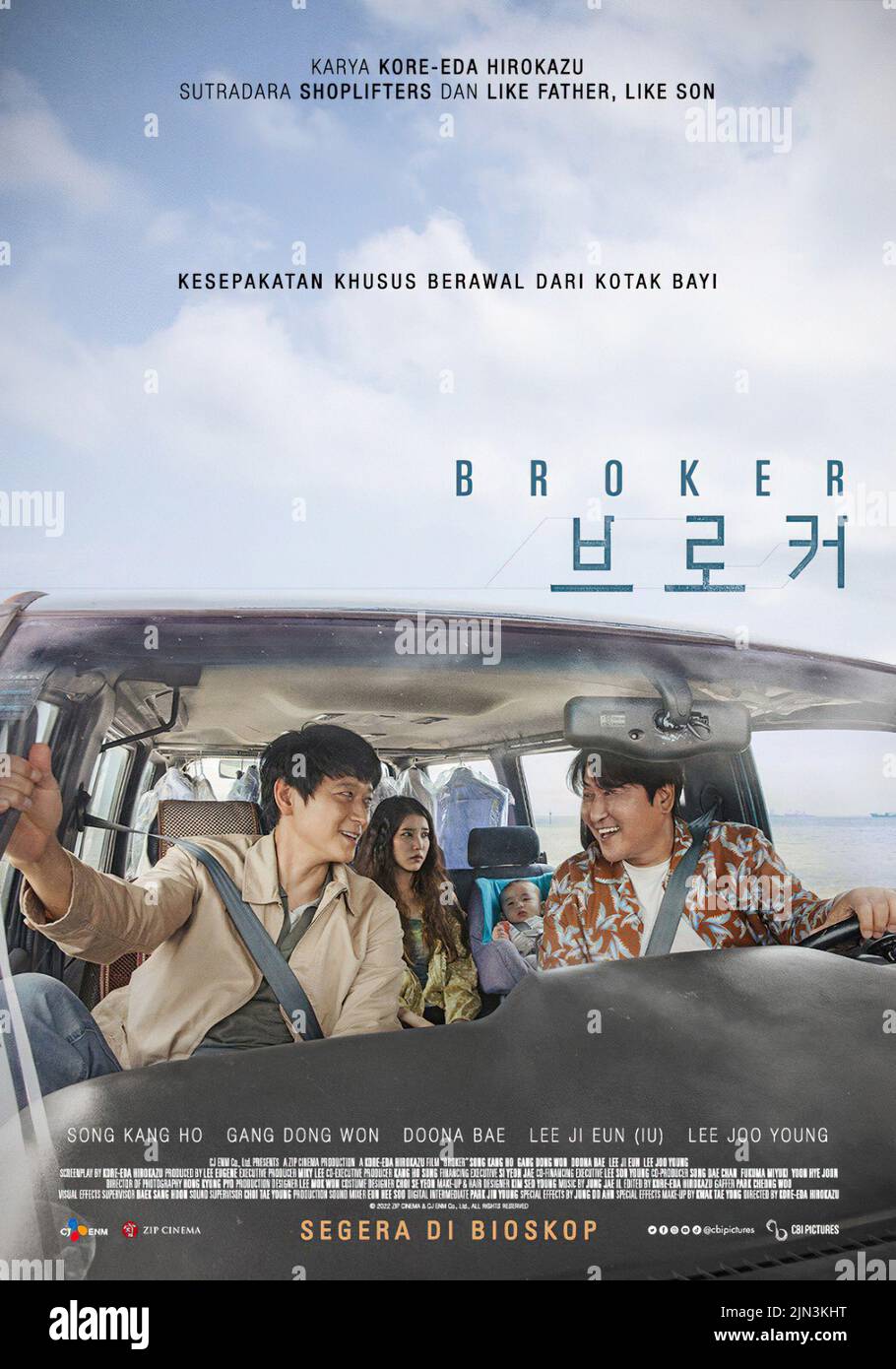 BROKER, poster in English and Korean, GANG Dong-won, LEE Ji-eun, SONG Kang-ho, 2022. © Neon / Courtesy Everett Collection Stock Photo