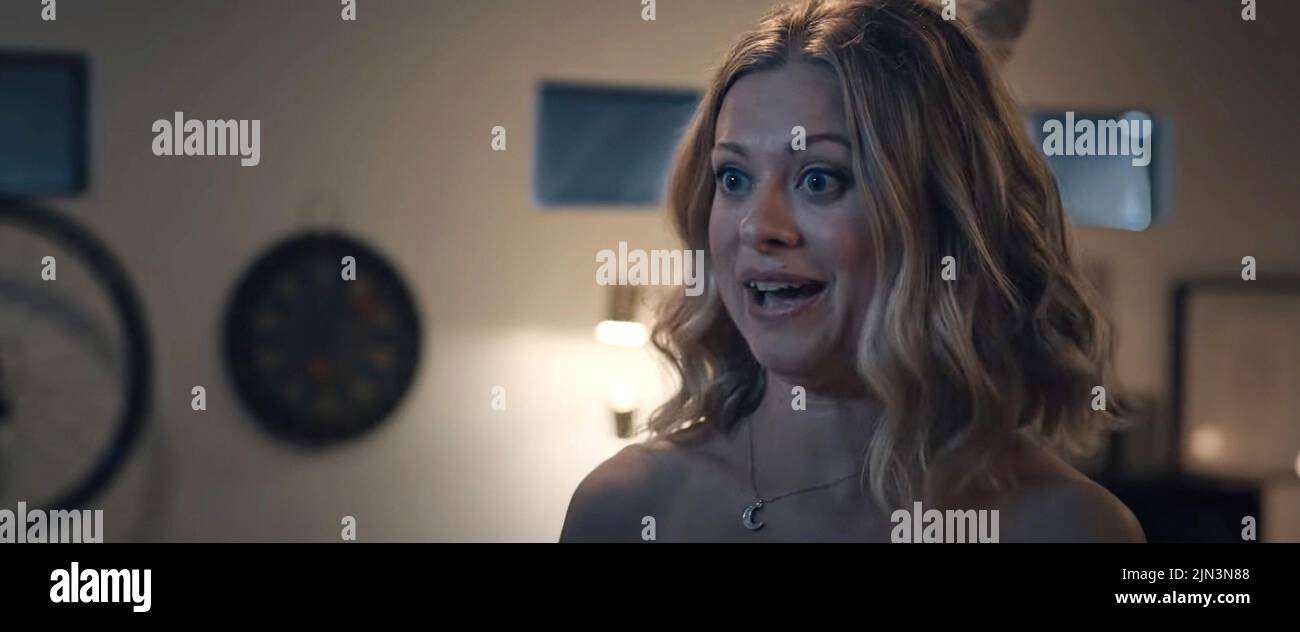 MY FAVORITE GIRLFRIEND, Bonnie Piesse, 2022. © Saban Films /