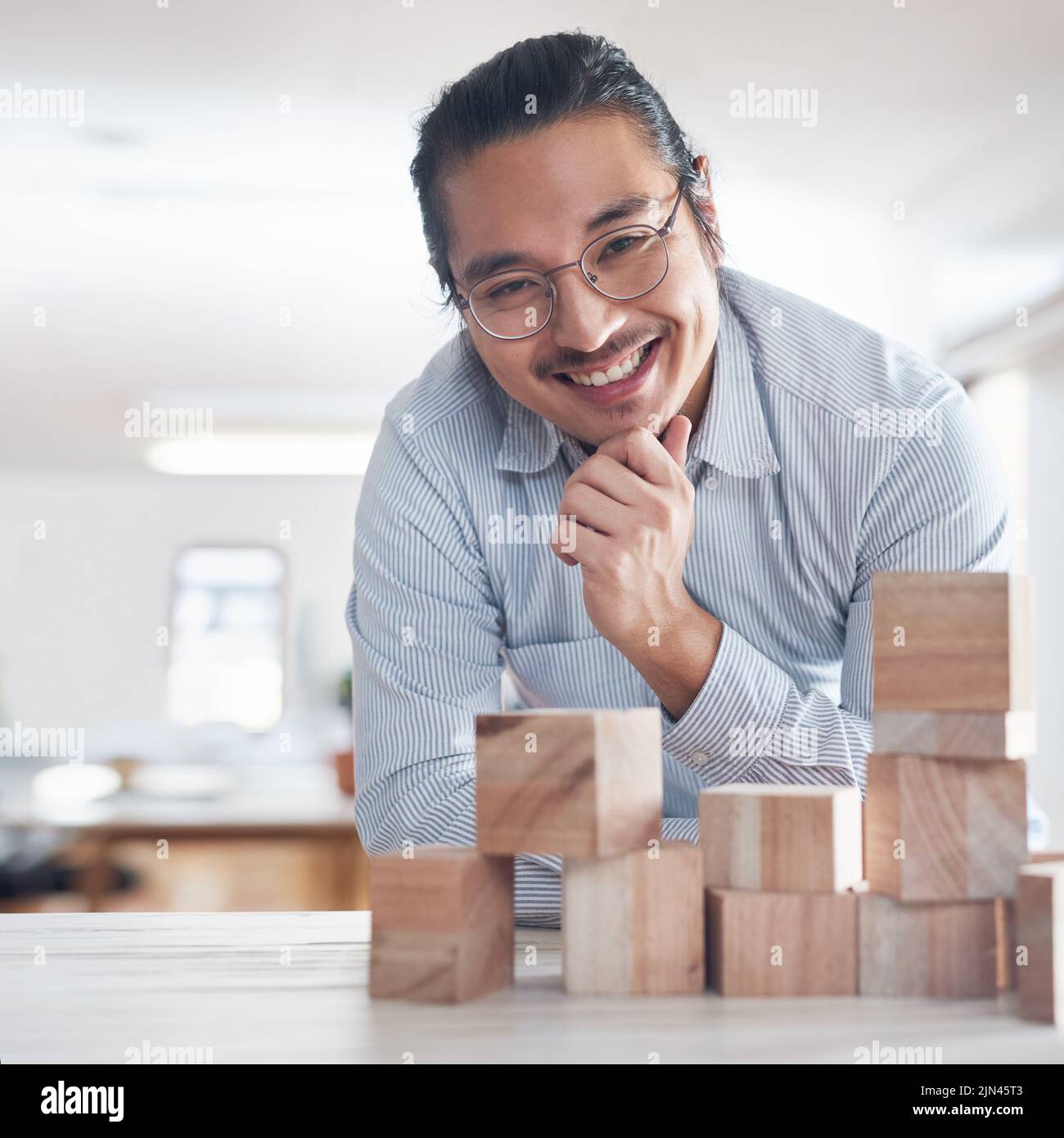Forward thinkers hi-res stock photography and images - Alamy