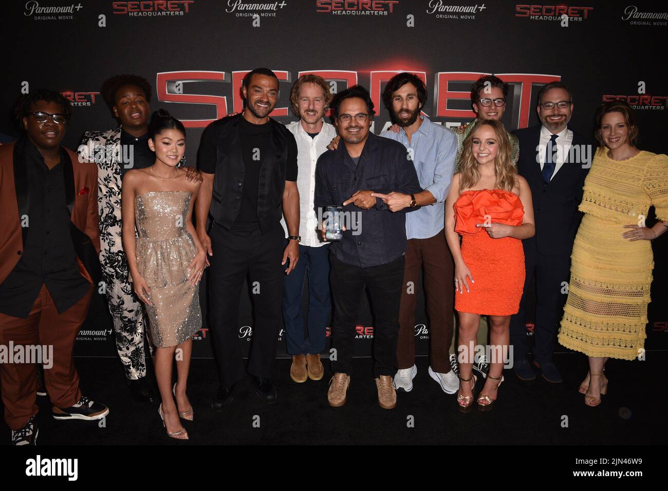 New York, NY, USA. 8th Aug, 2022. Kezii Curtis, Keith L. Williams, Momona Tamada, Jesse Williams, Owen Wilson, Michael Pena, Ariel Schulman, Henry Joost, Jessie Mueller, Abby James Witherspoon at arrivals for SECRET HEADQUARTERS Premiere, Signature Theatre Company, New York, NY August 8, 2022. Credit: Kristin Callahan/Everett Collection/Alamy Live News Stock Photo