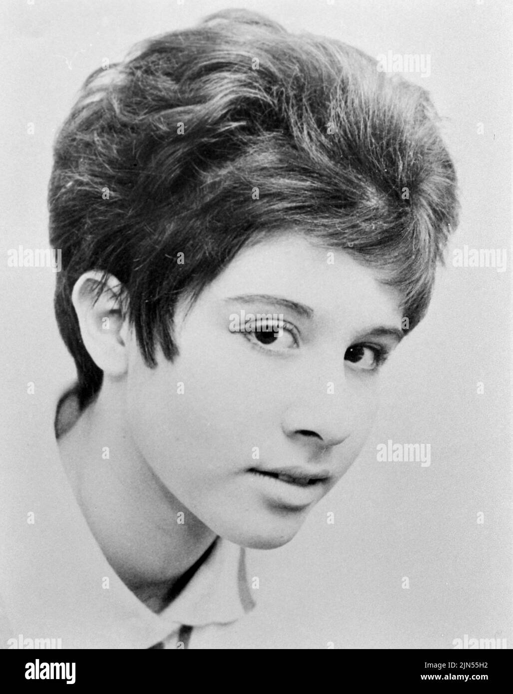 HELEN SHAPIRO  Promotional photo of  English pop singer in 1961 Stock Photo