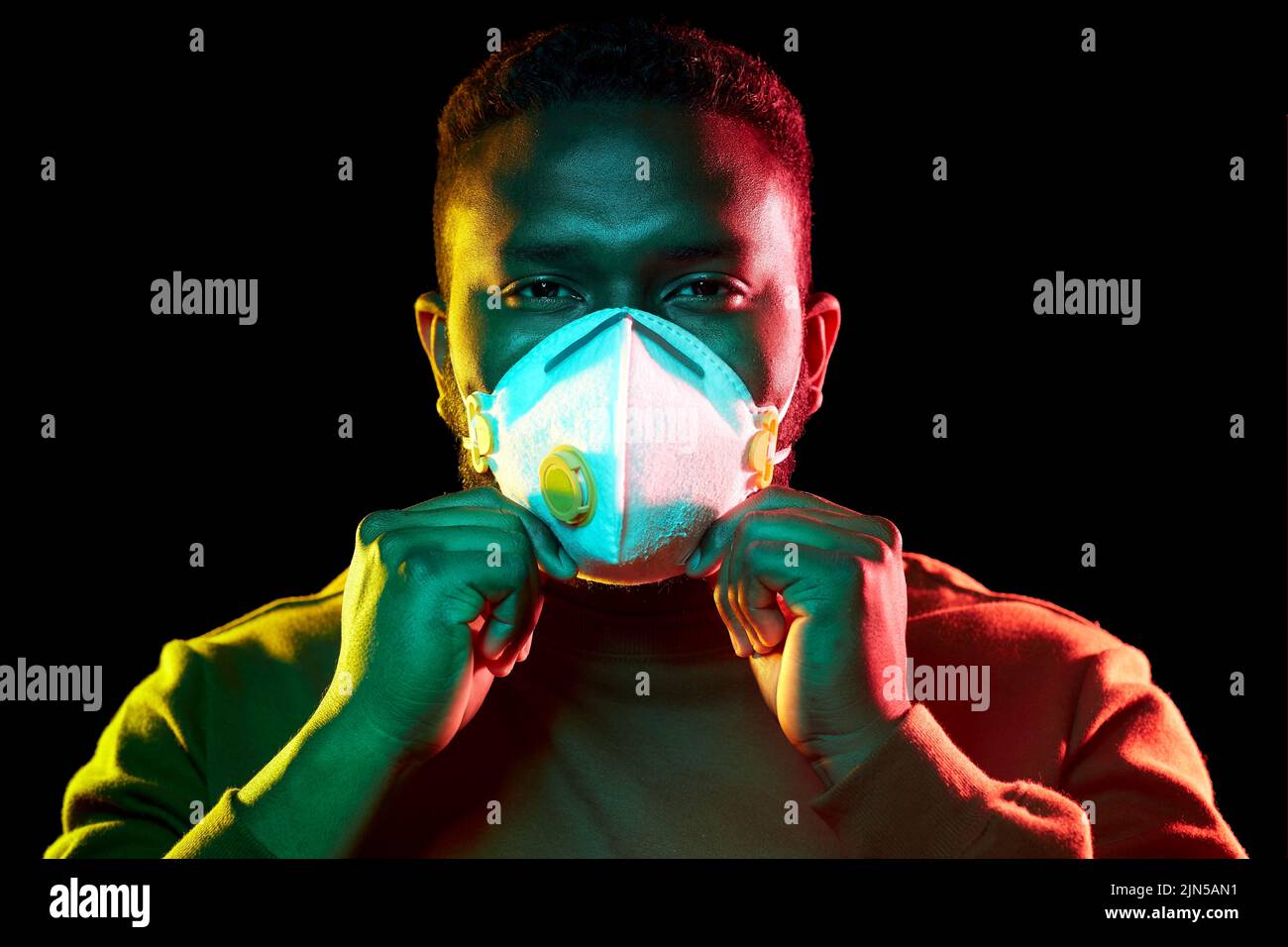 Particulate respirator mask hi-res stock photography and images - Alamy