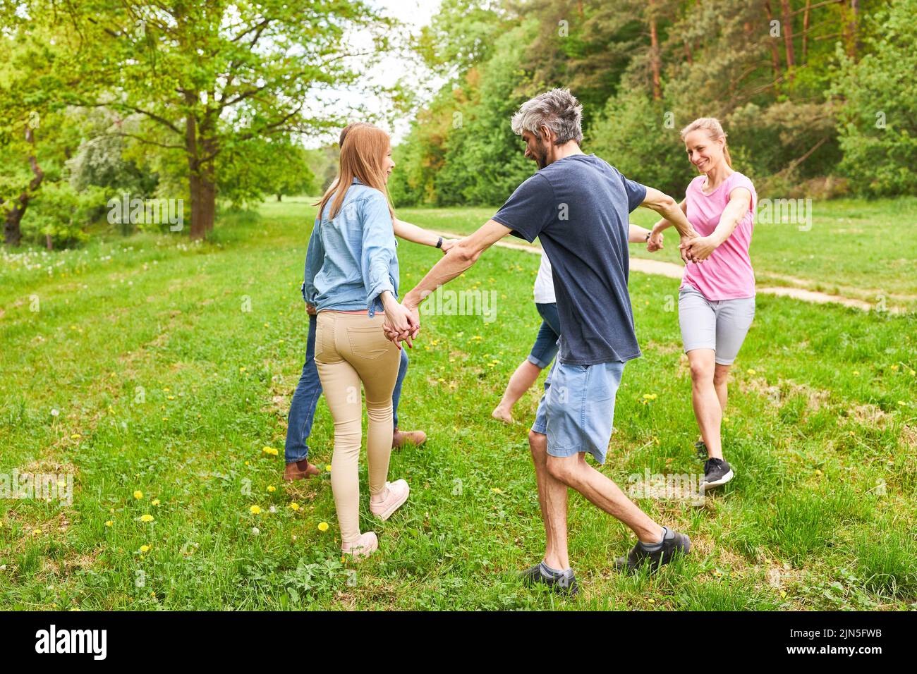 Run In A Circle Hi res Stock Photography And Images Alamy Run In A Circle Hi res Stock Photography And Images Alamy