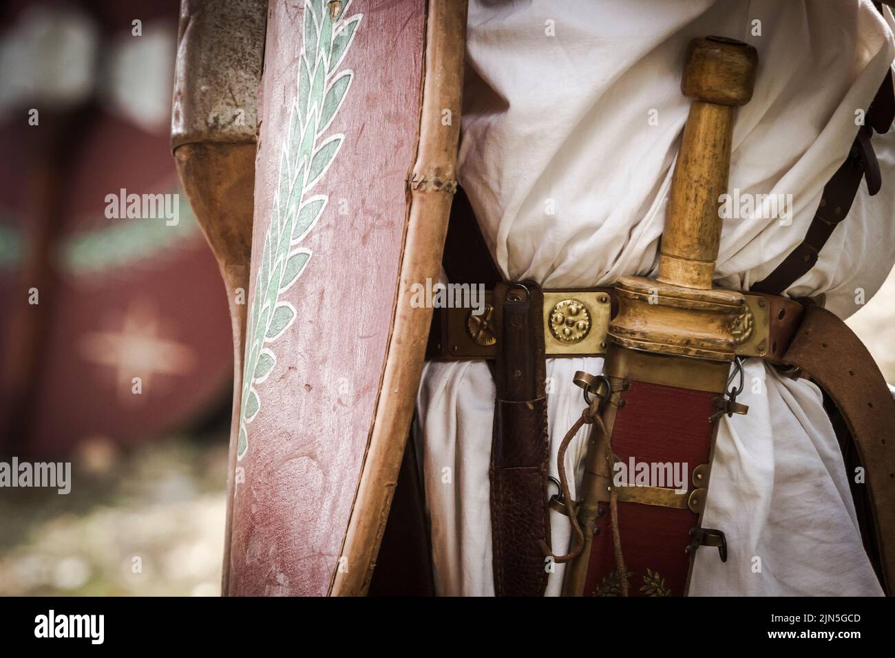 Modena, Italy. 10th Sep, 2016. Gladius and Roman shield. Credit: Independent Photo Agency/Alamy Live News Stock Photo