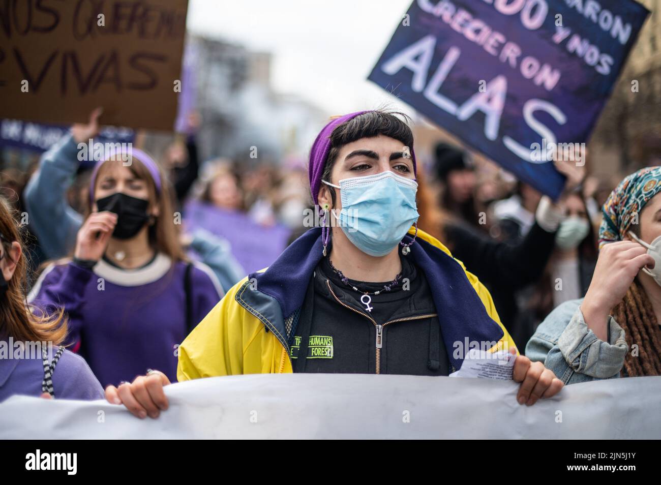 Hundreds of women gather in the streets of Zaragoza to celebrate to celebrate March 8, International Women's Day, Spain Stock Photo